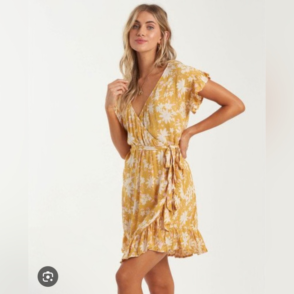 Billabong wrap and roll dress